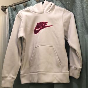 Nike thermafit sweatshirt that has fleece interior